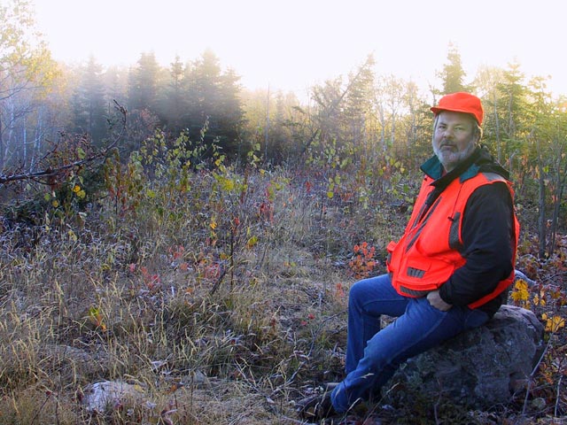 photograph, hunt, hunting, gordon jackon, northern ontario, moose, blaze orange