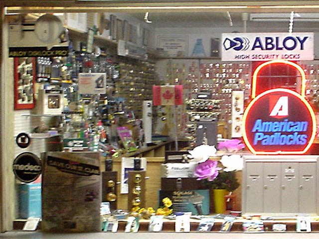 Store, closed, night, locksmith